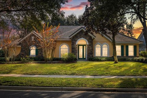 Photo of 25612 Hawks Run Lane, Sorrento, FL 32776 (MLS # O6367239)