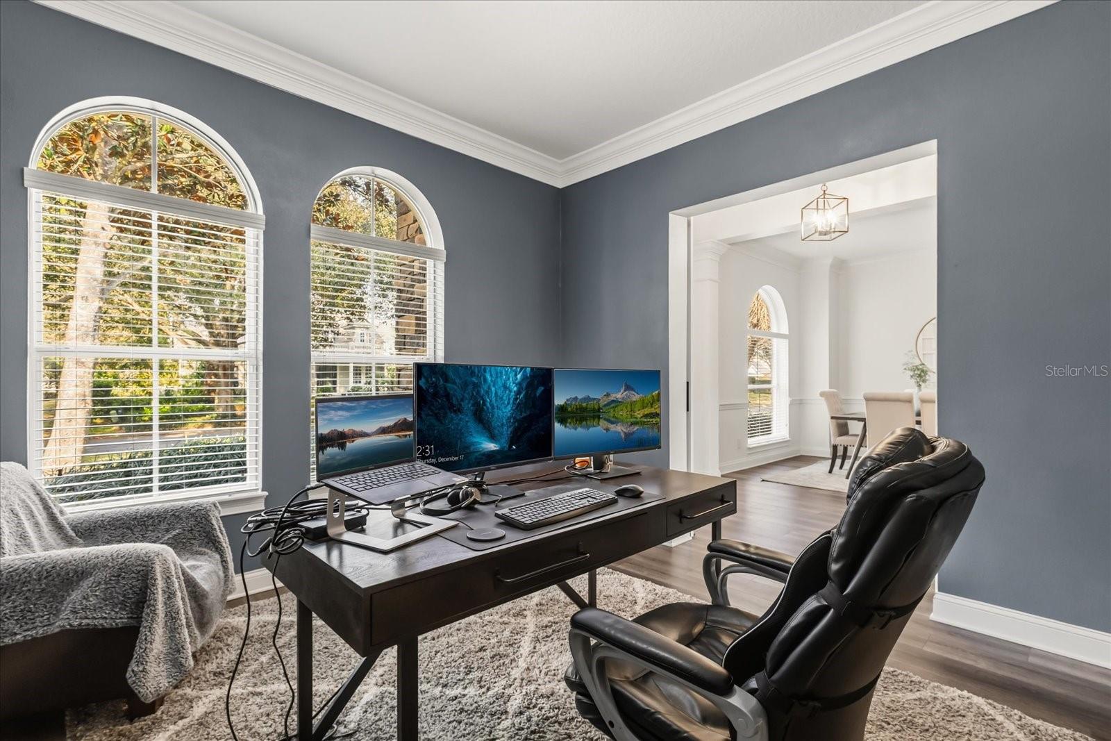 HEATHROW COUNTRY ESTATE - Residential