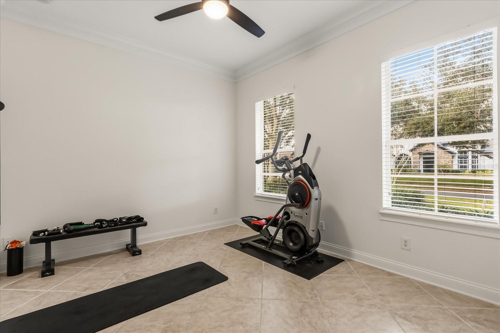 HEATHROW COUNTRY ESTATE - Residential