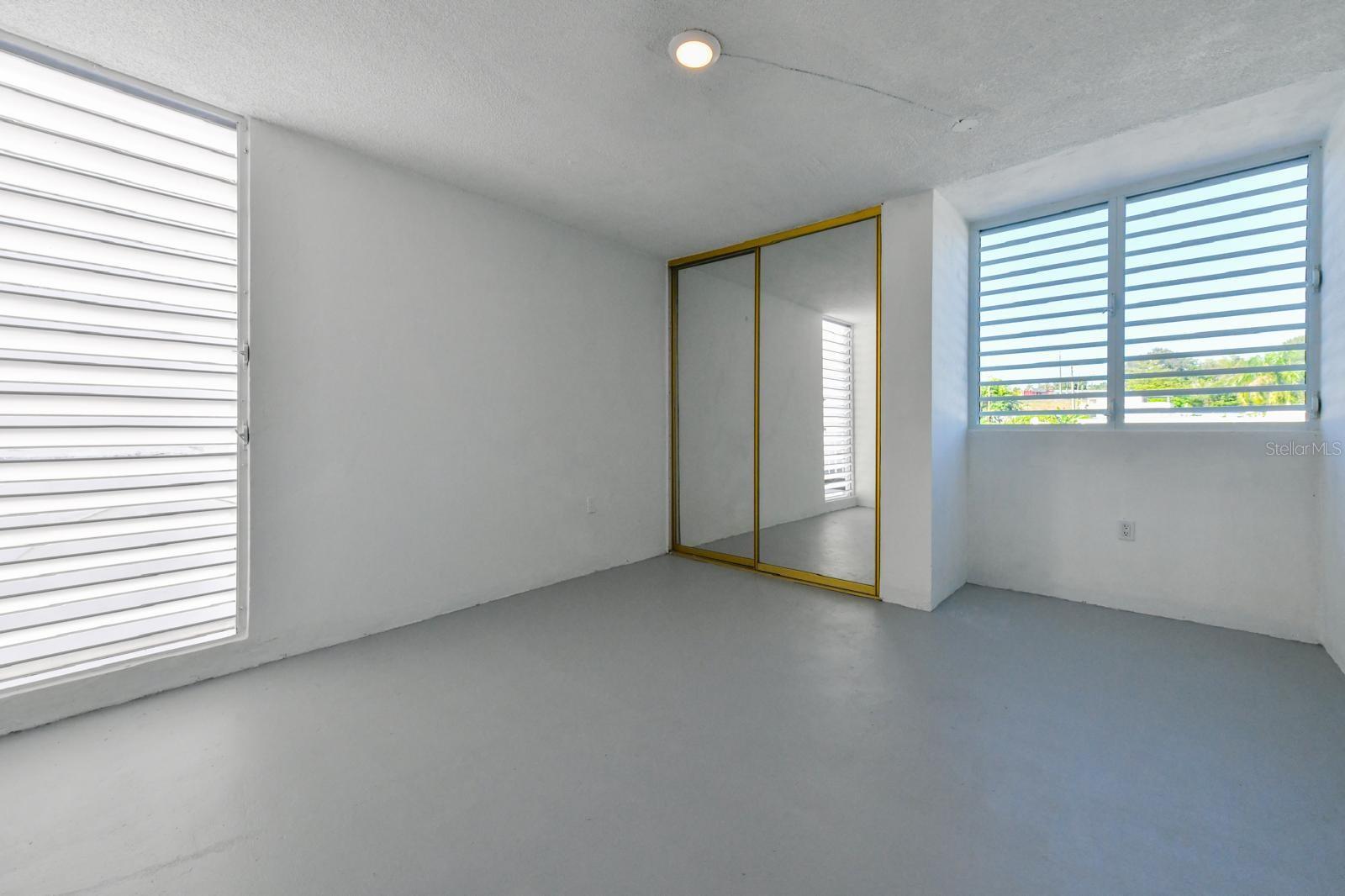 SIERRA BAYAMON - Residential