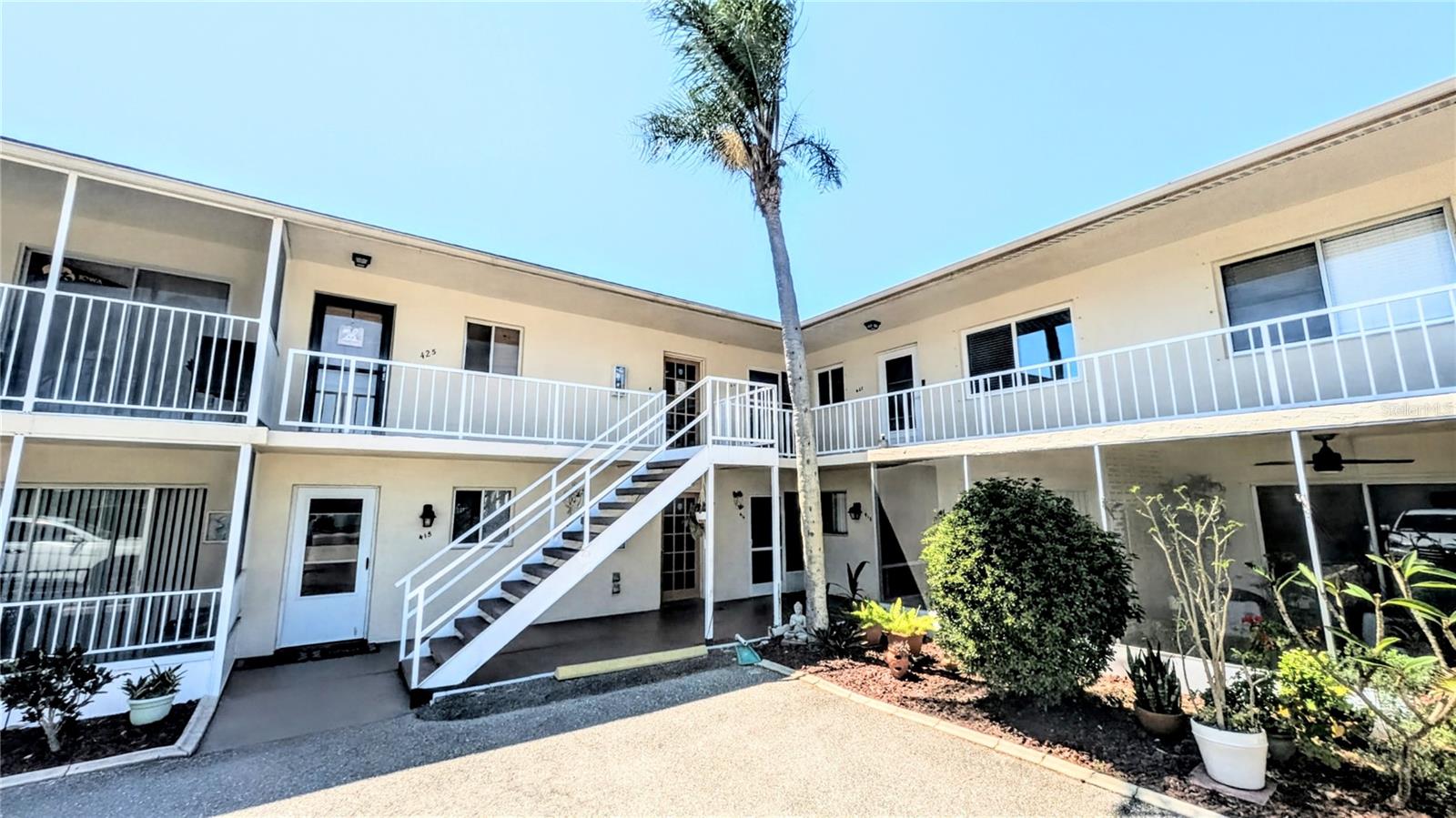 Photo 1 of 23 — 360 BASE AVENUE E 424, VENICE, FL 34285