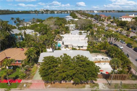 A home in SARASOTA