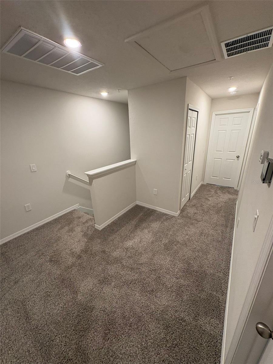 PRAIRIE MEADOWS - Residential Lease