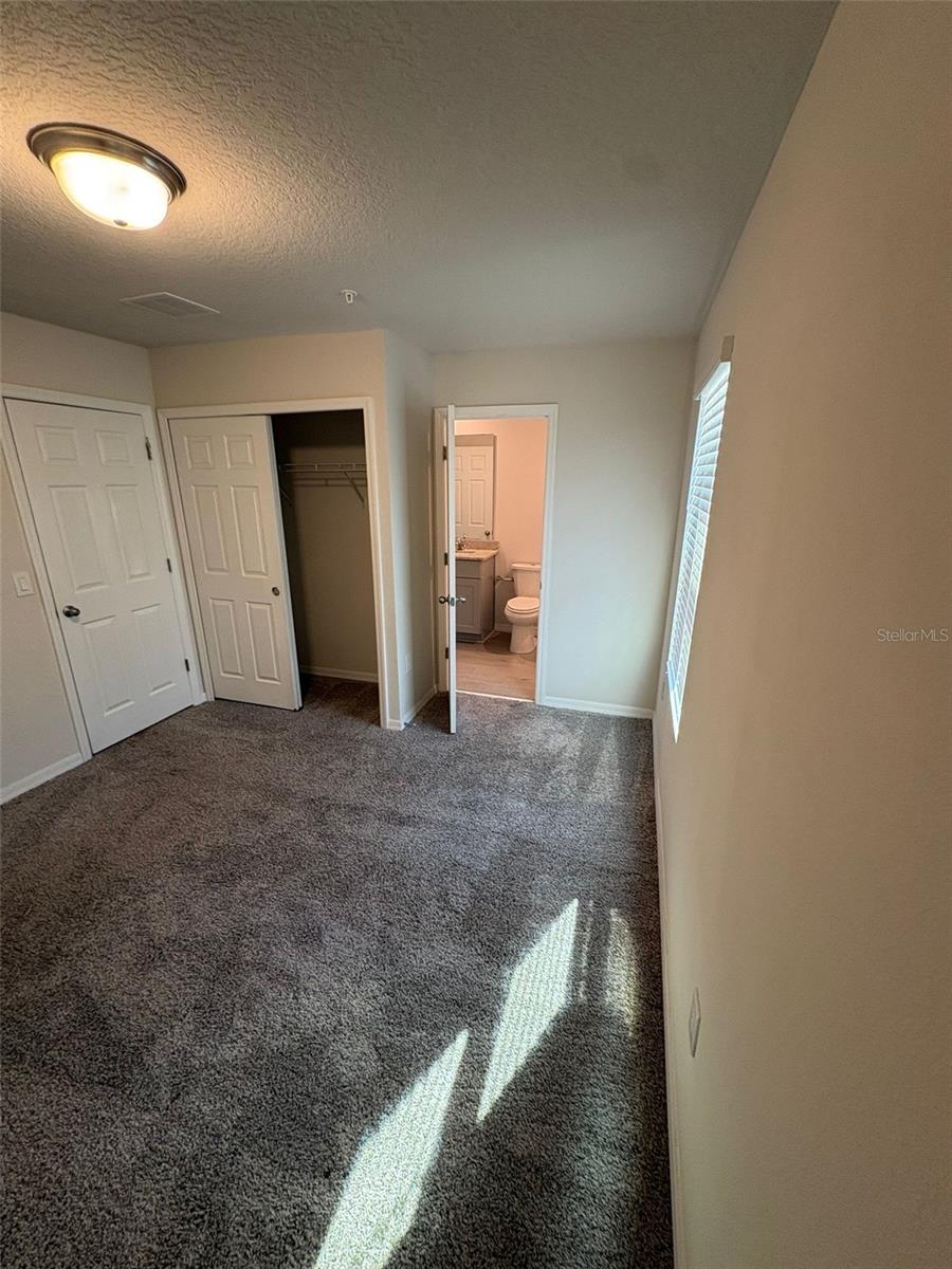 PRAIRIE MEADOWS - Residential Lease