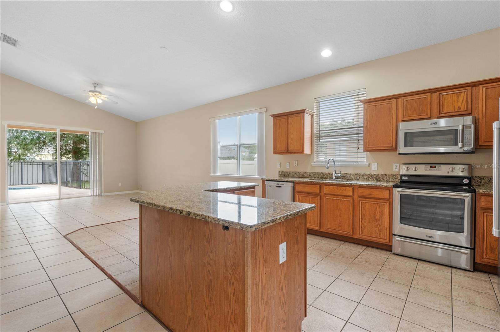 FIELDSTONE ESTATES - Residential
