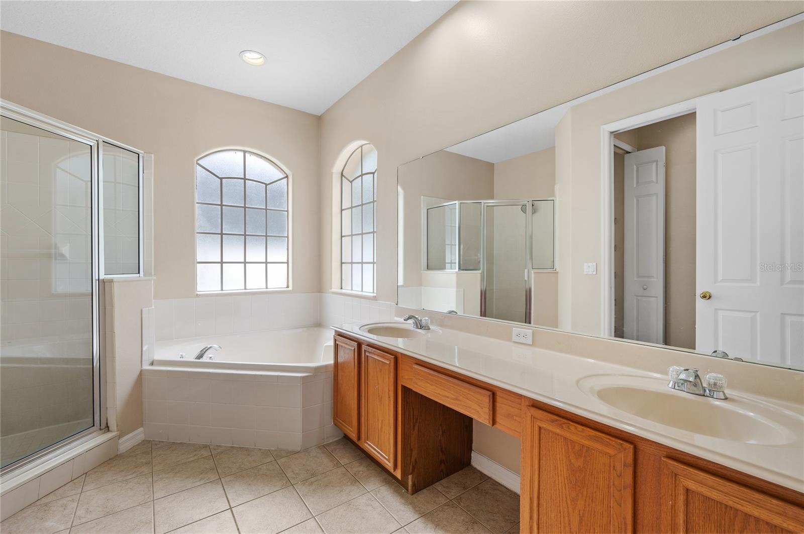 FIELDSTONE ESTATES - Residential