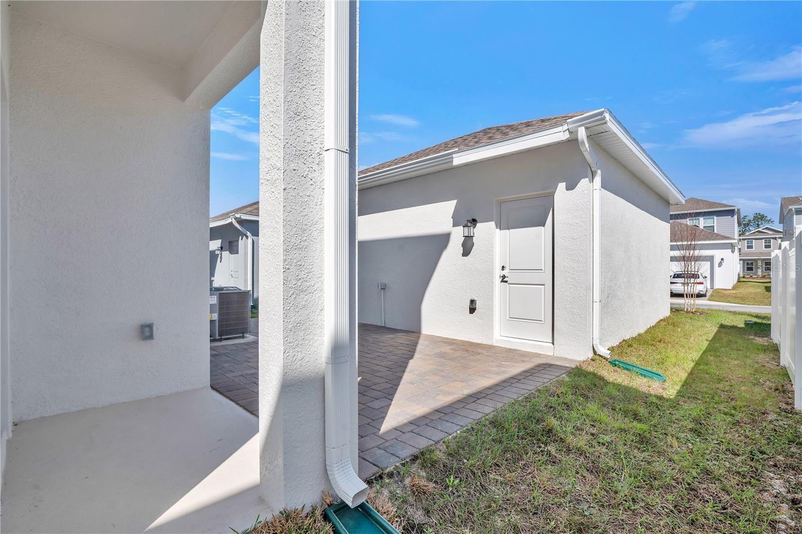 RIVINGTON 34S - Residential Lease