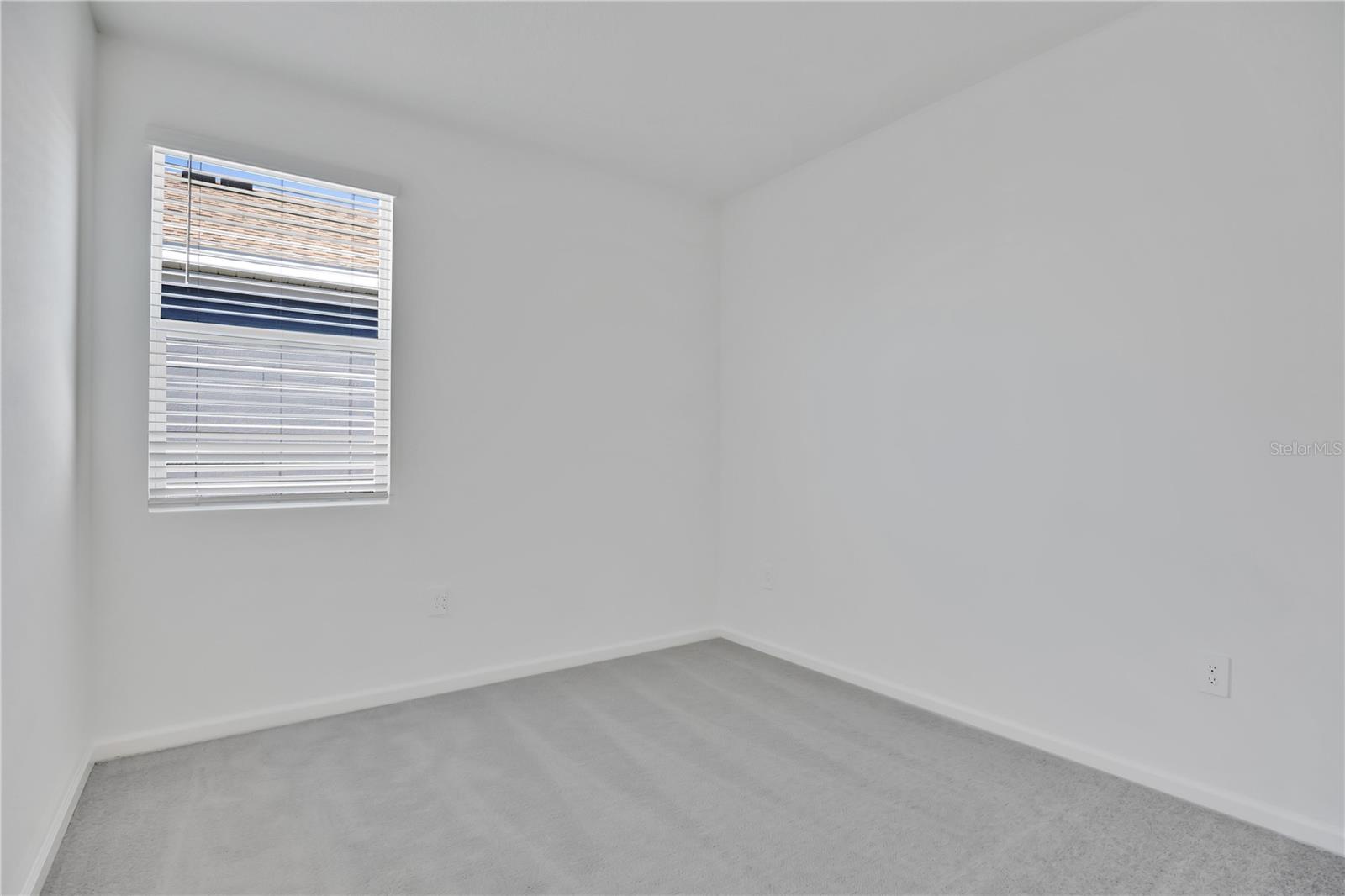 RIVINGTON 34S - Residential Lease