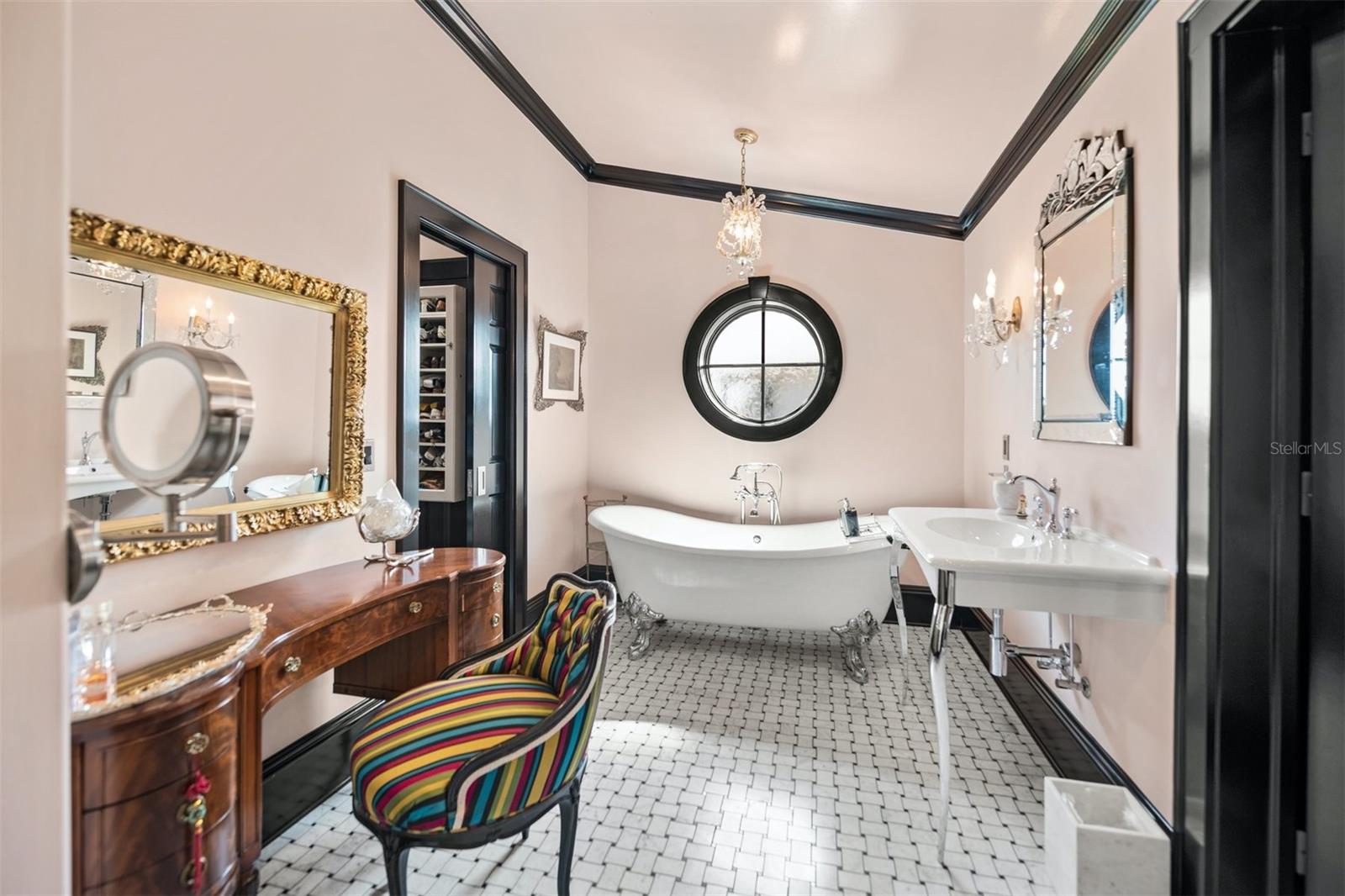 VILLA ROSA - Residential