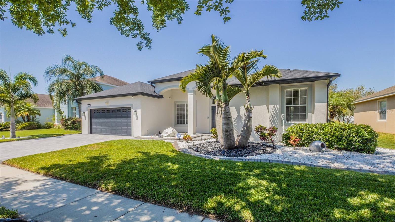 2135 CASCADES COVE DRIVE