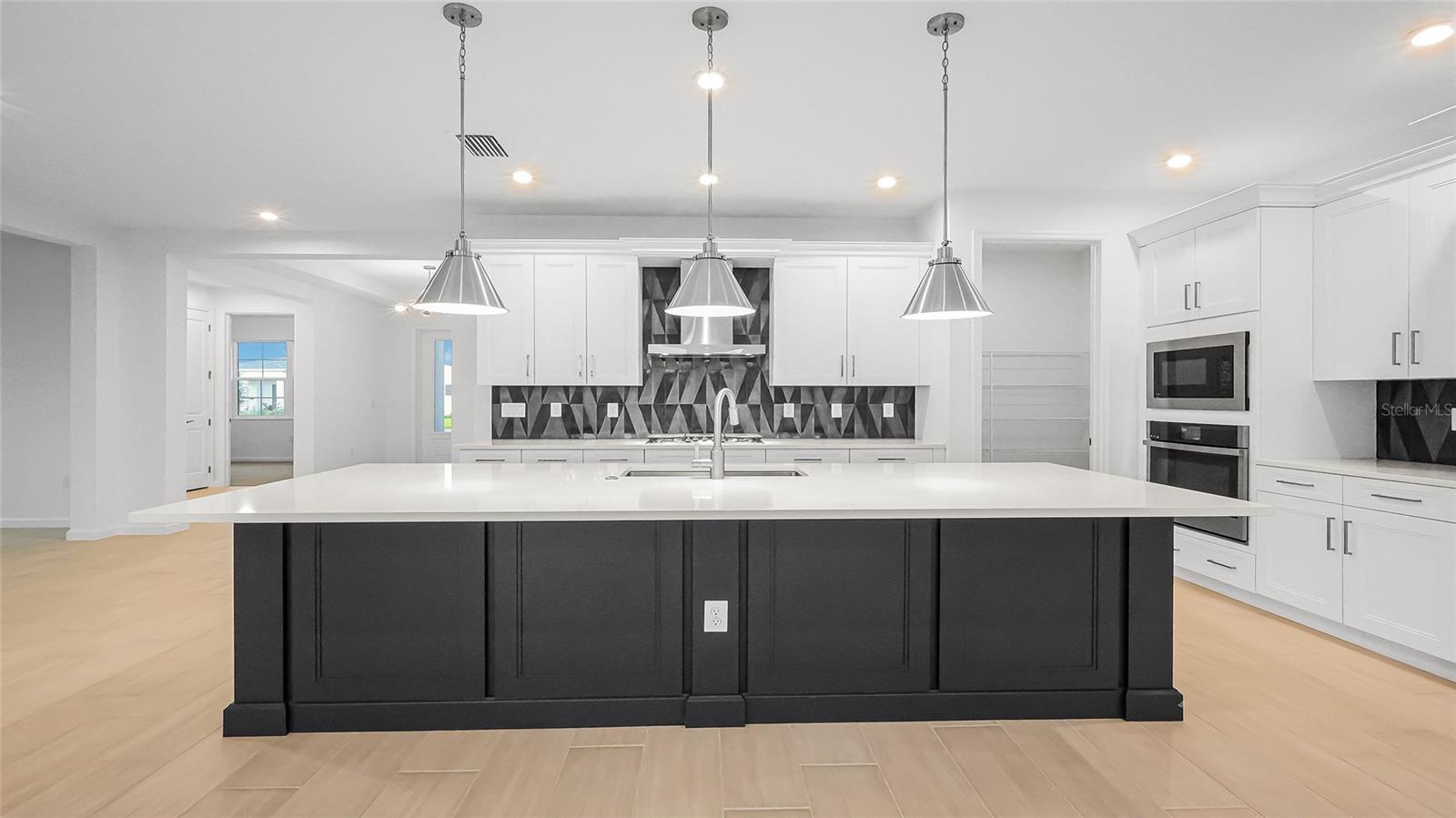 CRESSWIND AT LAKE HARRIS - Residential