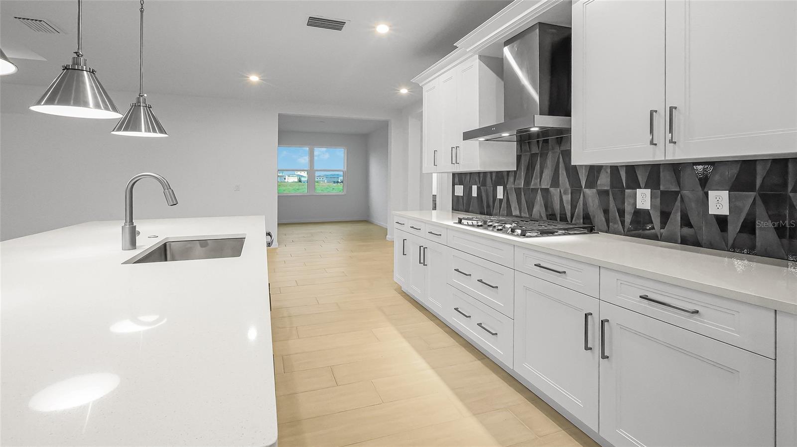 CRESSWIND AT LAKE HARRIS - Residential