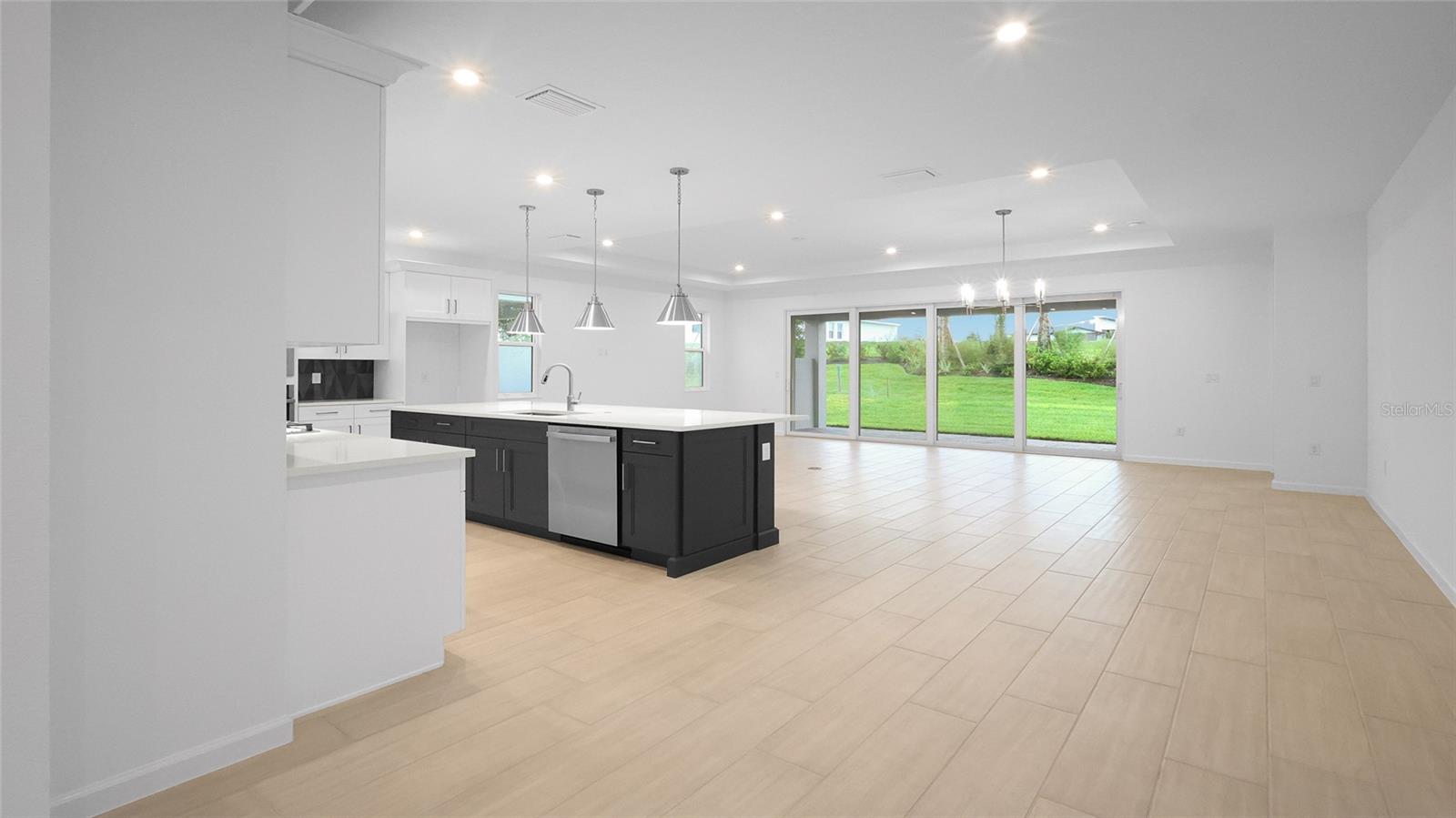 CRESSWIND AT LAKE HARRIS - Residential