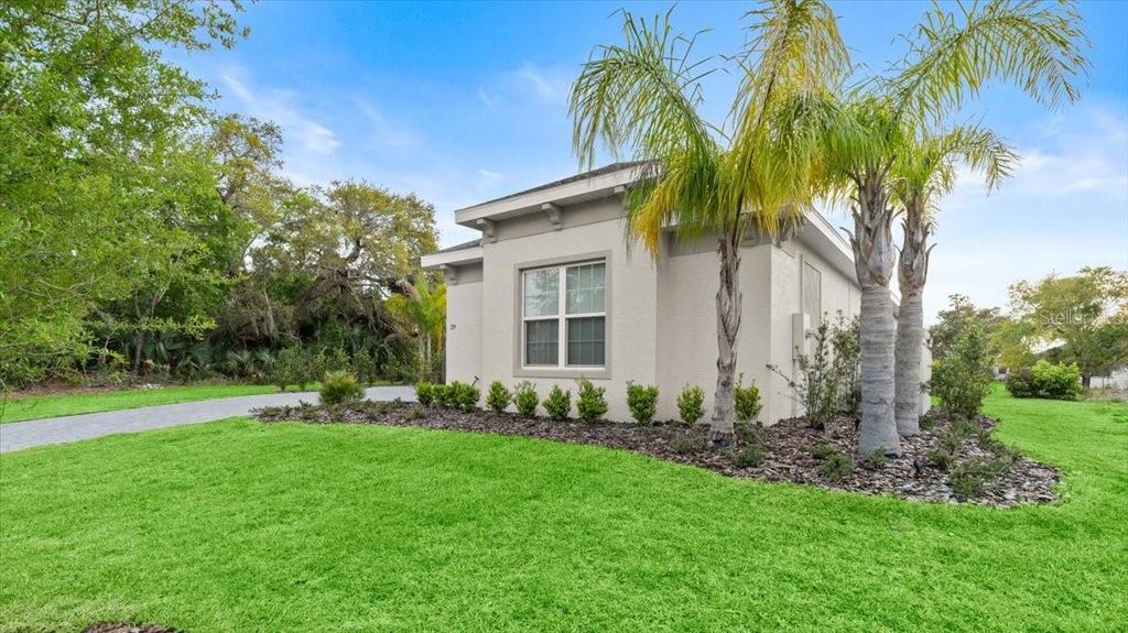 Photo of 29 Old Oak Drive S, Palm Coast, FL 32137 (MLS # FC312419)