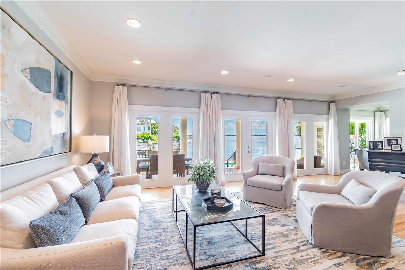 DAVIS ISLANDS - Residential