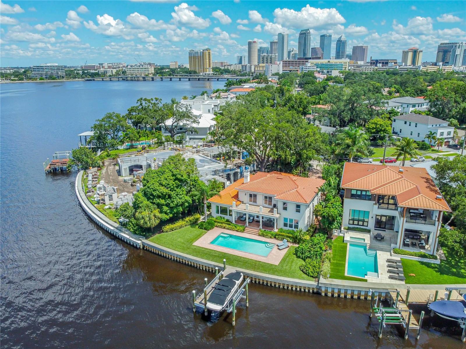 DAVIS ISLANDS - Residential