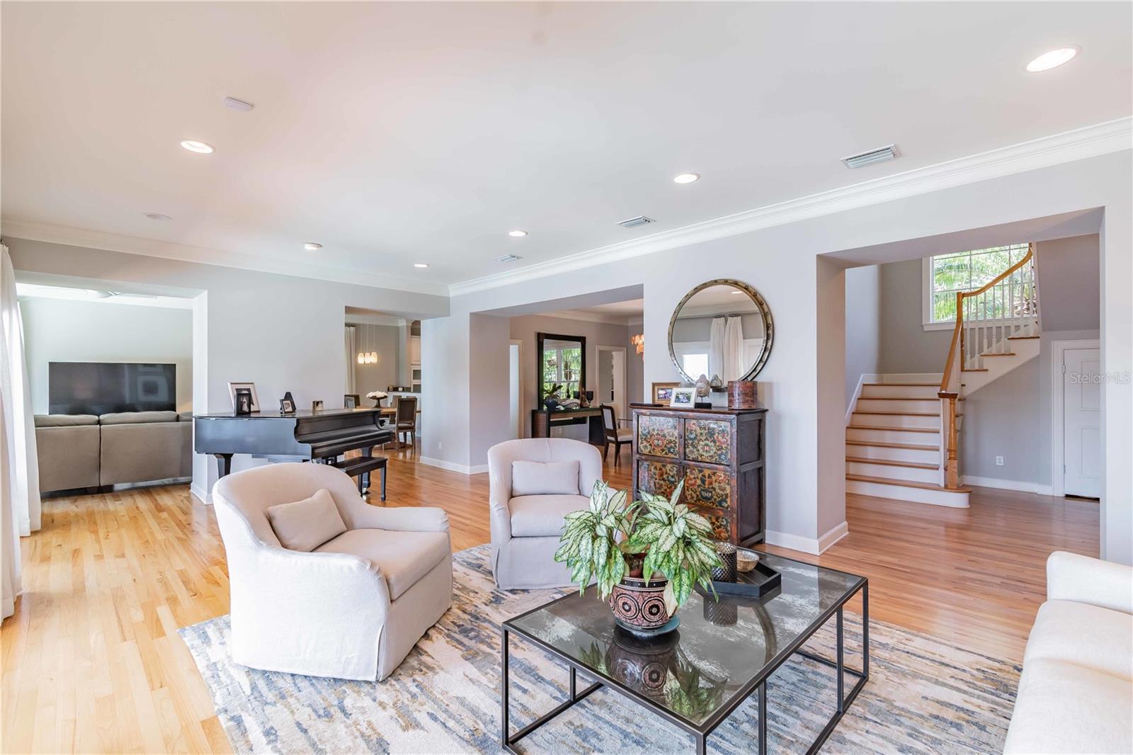 DAVIS ISLANDS - Residential