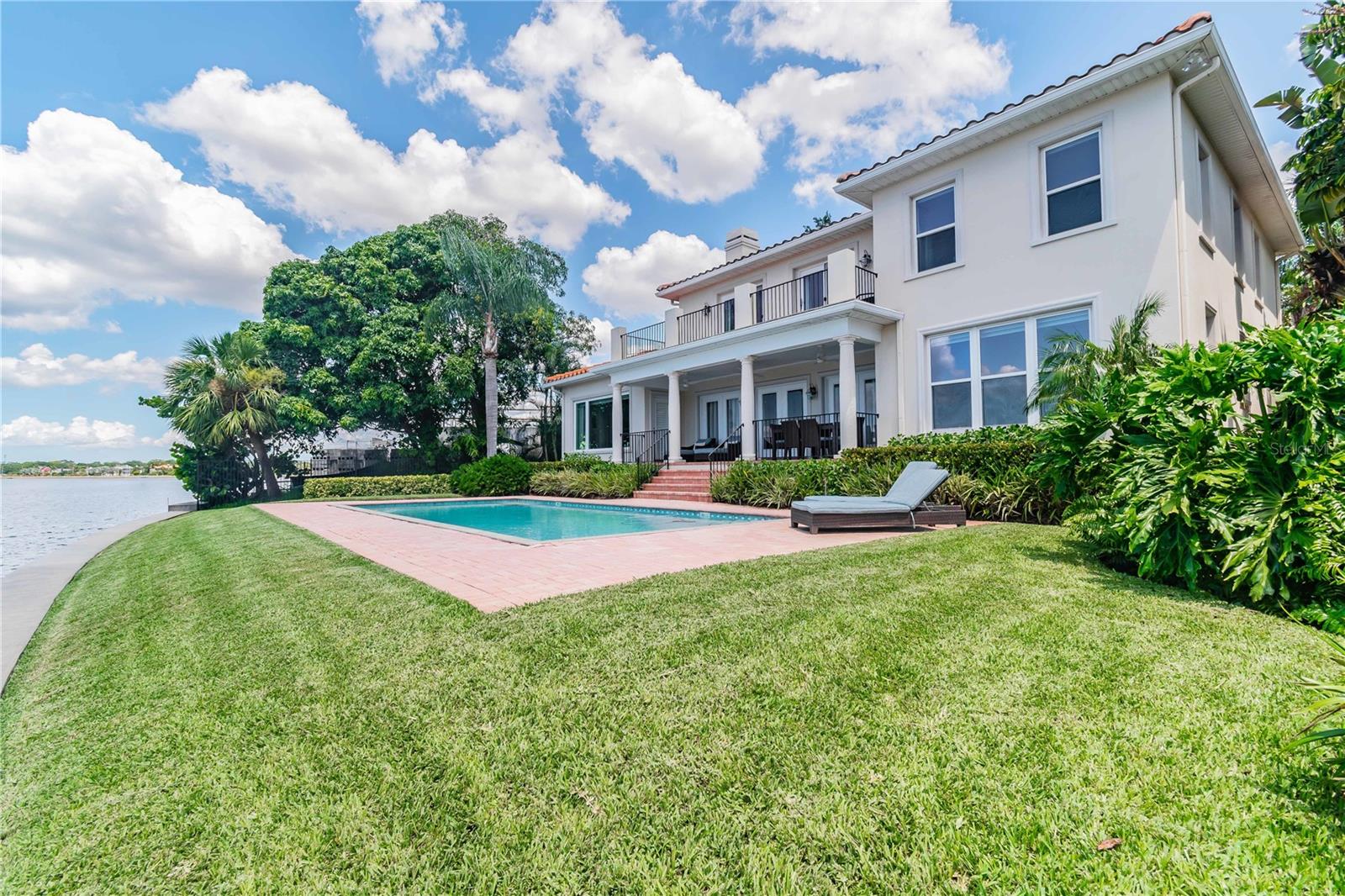 DAVIS ISLANDS - Residential