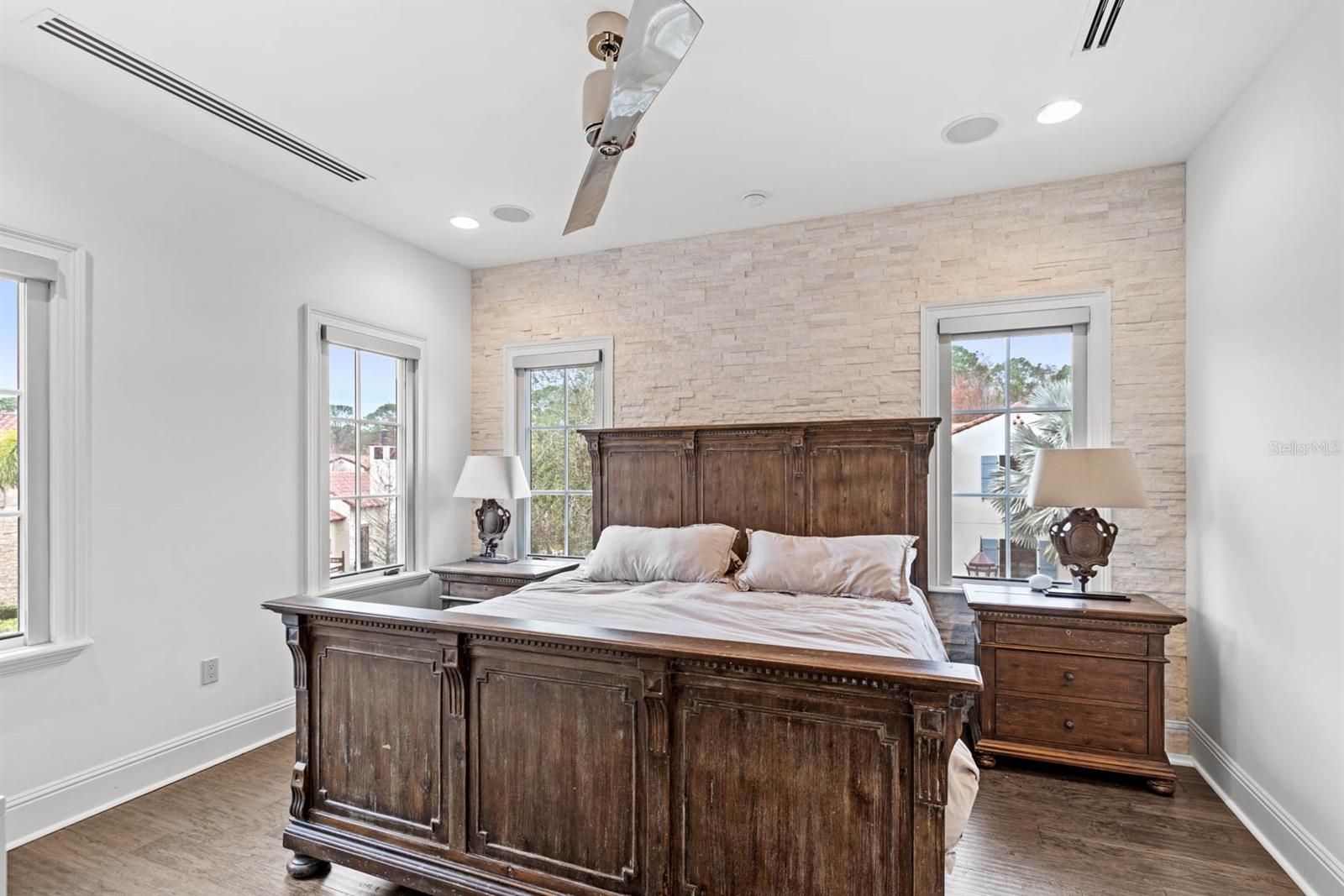 GOLDEN OAK PH 1B - Residential