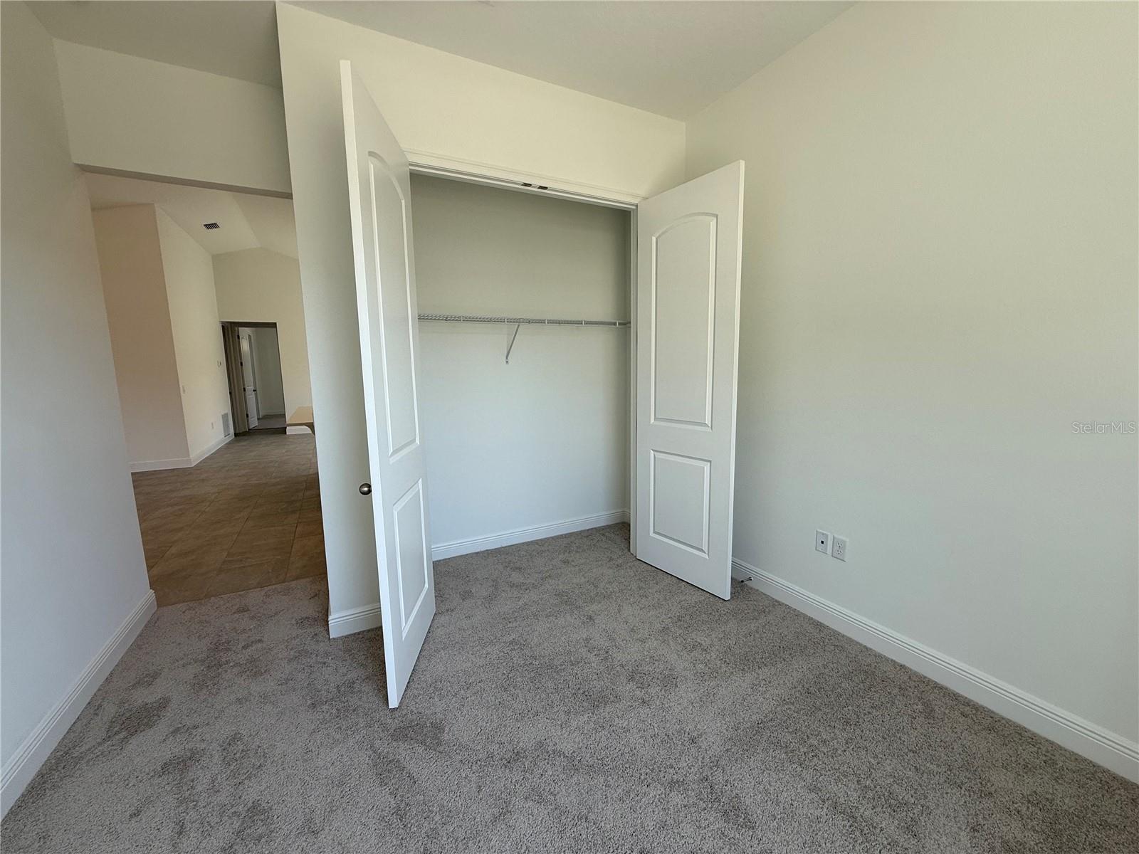 931 AZALEA WALK CIRCLE