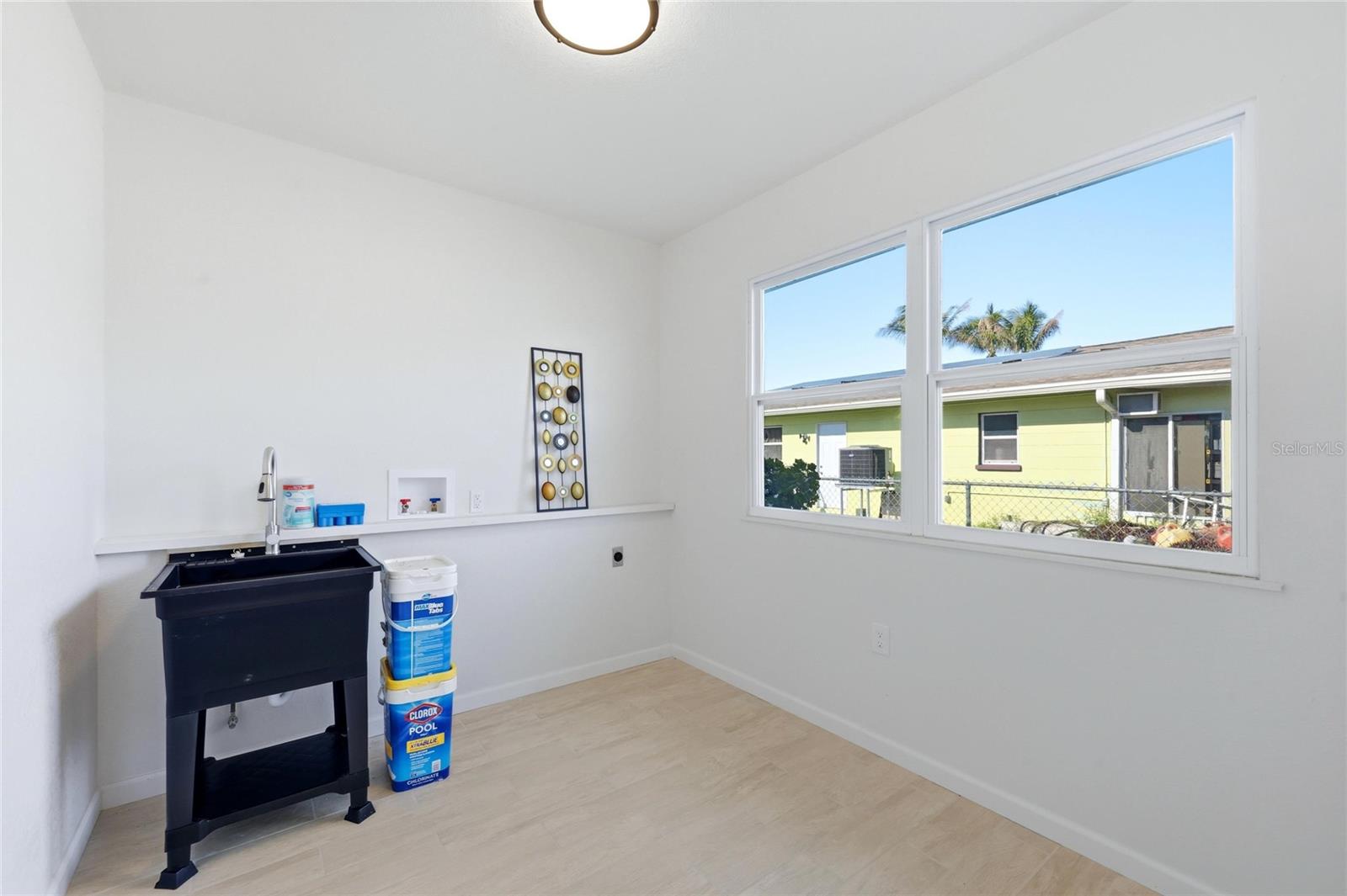 GROVE CITY SHORES - Residential