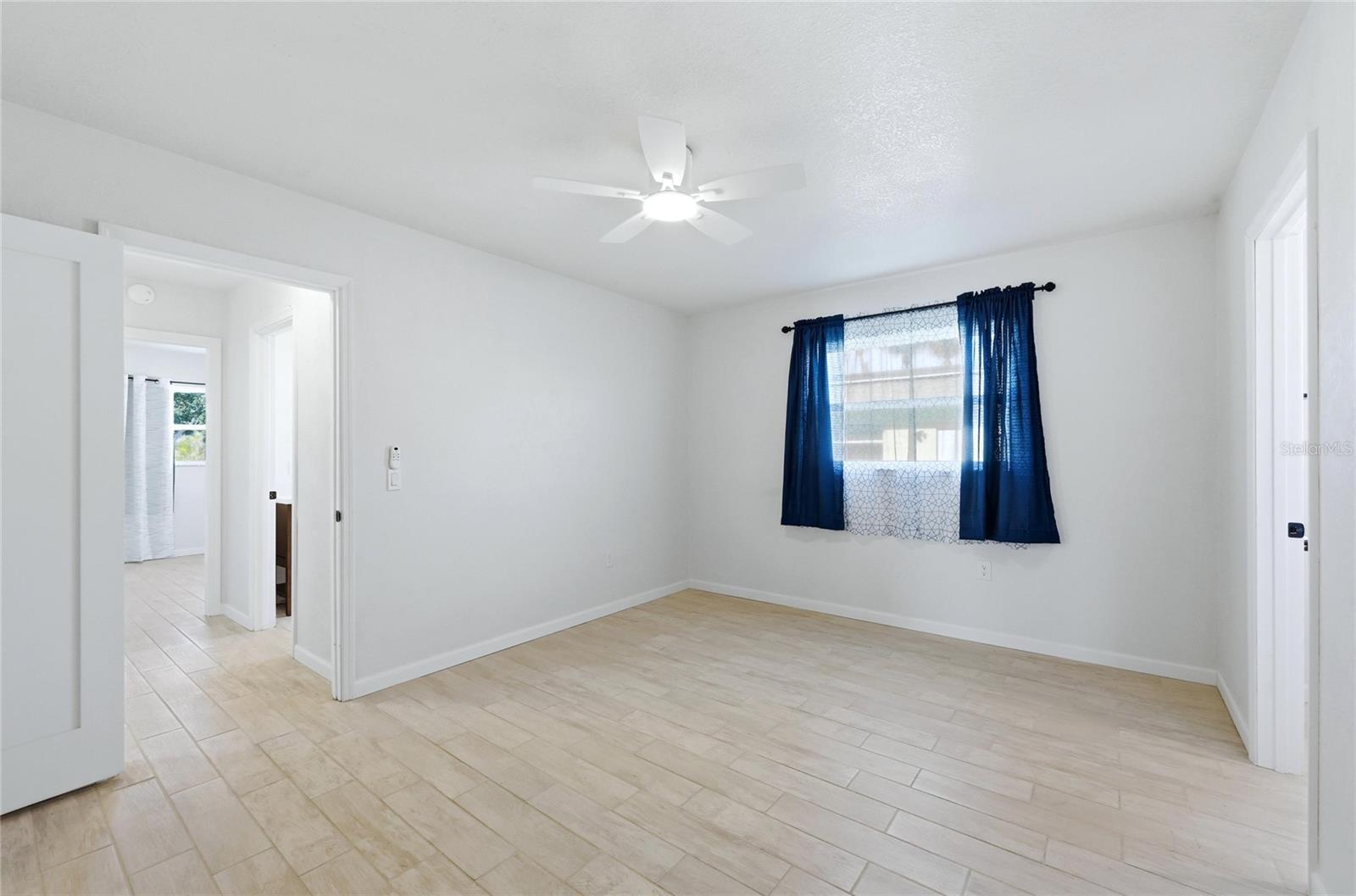 GROVE CITY SHORES - Residential