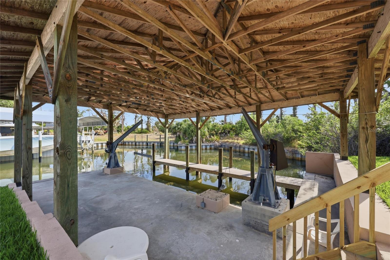 GROVE CITY SHORES - Residential