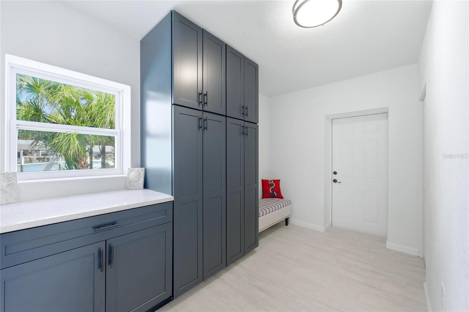 GROVE CITY SHORES - Residential