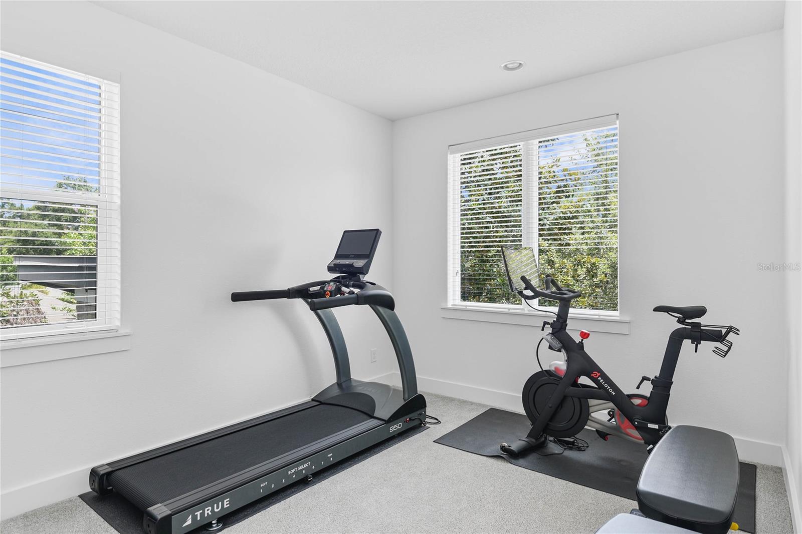 KENILWORTH SHORES SEC 06 - Residential