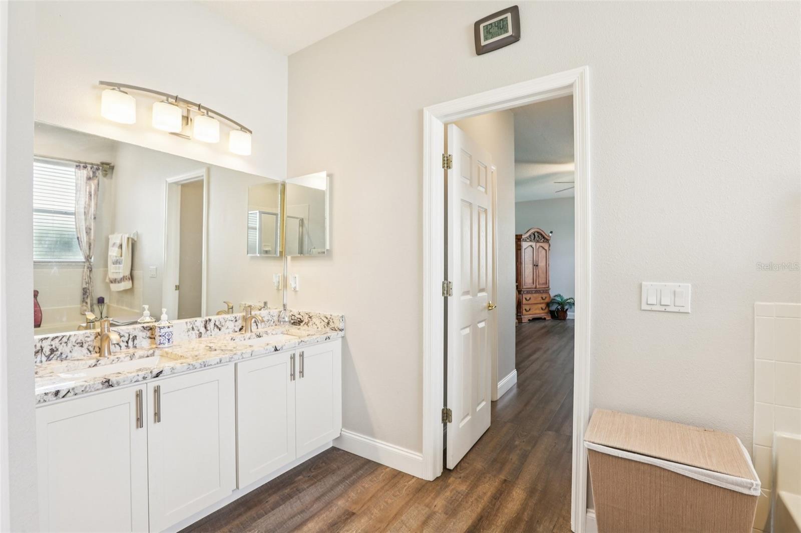 LAKE LETA TRACE - Residential