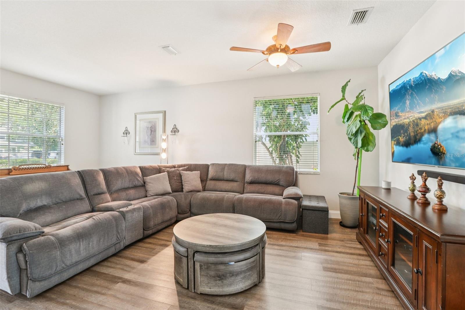 LAKE LETA TRACE - Residential