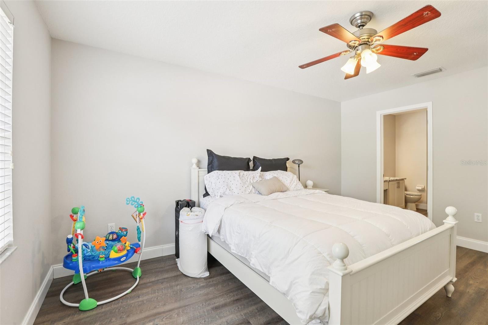 LAKE LETA TRACE - Residential