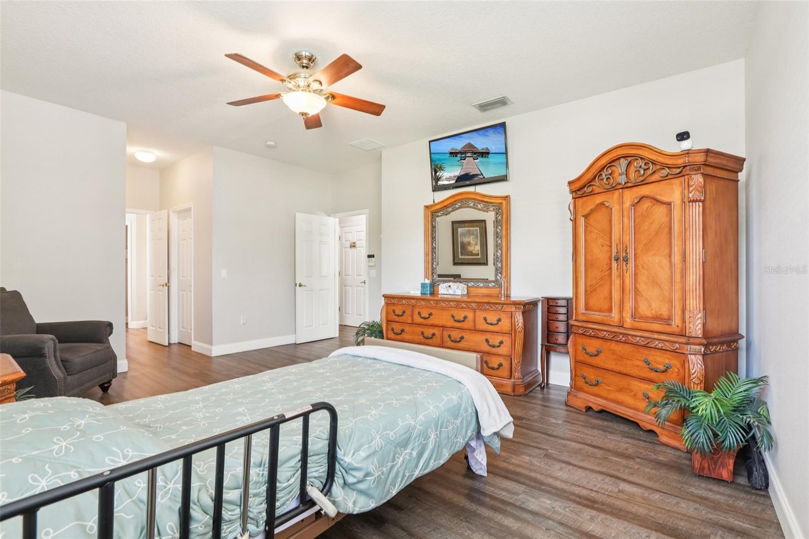 LAKE LETA TRACE - Residential