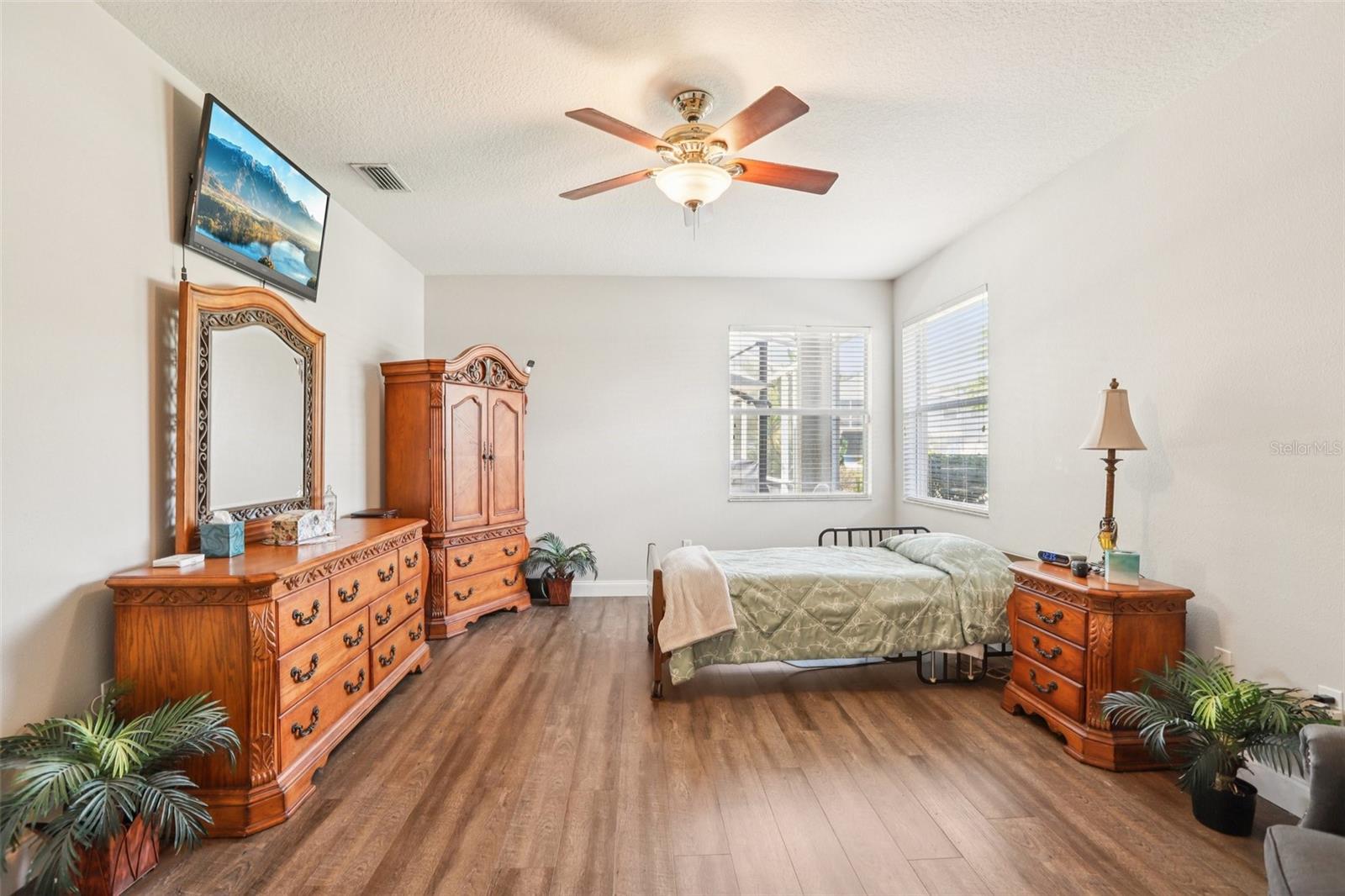 LAKE LETA TRACE - Residential