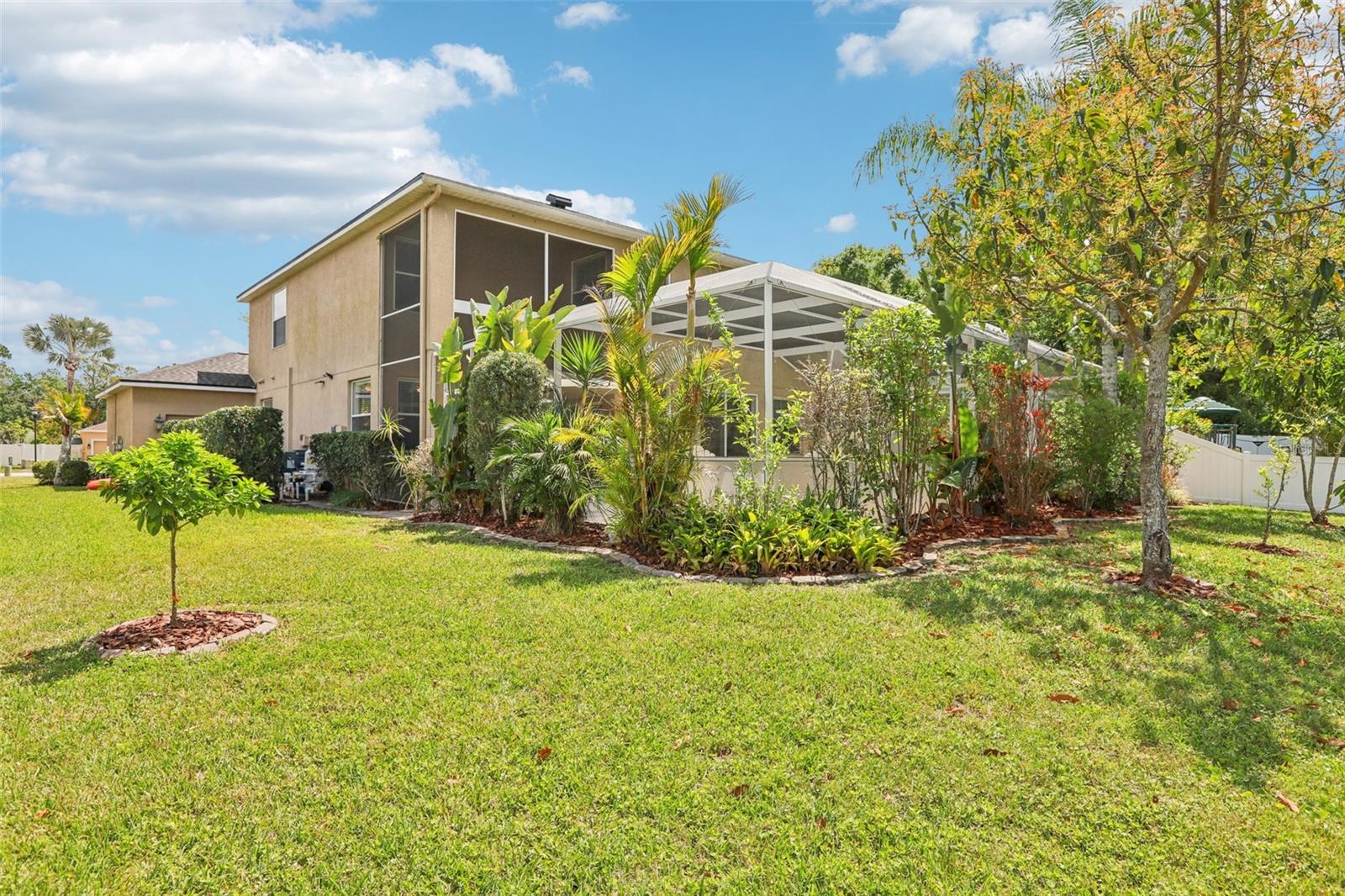 LAKE LETA TRACE - Residential