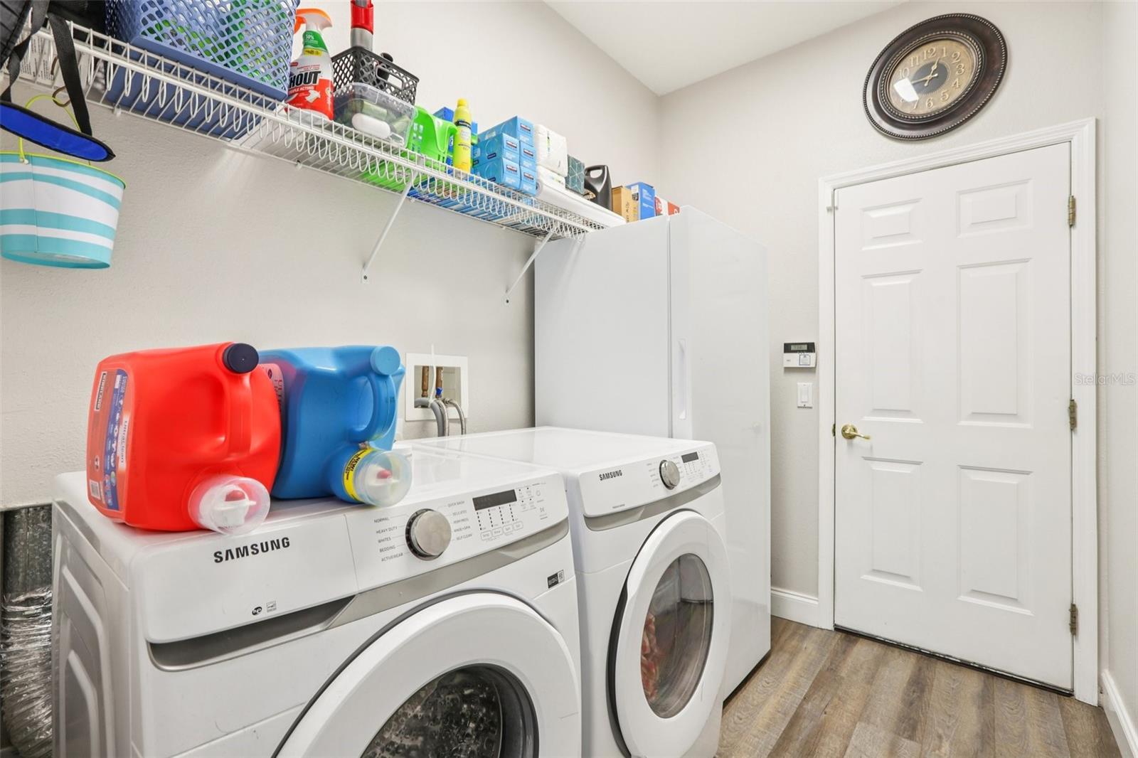 LAKE LETA TRACE - Residential