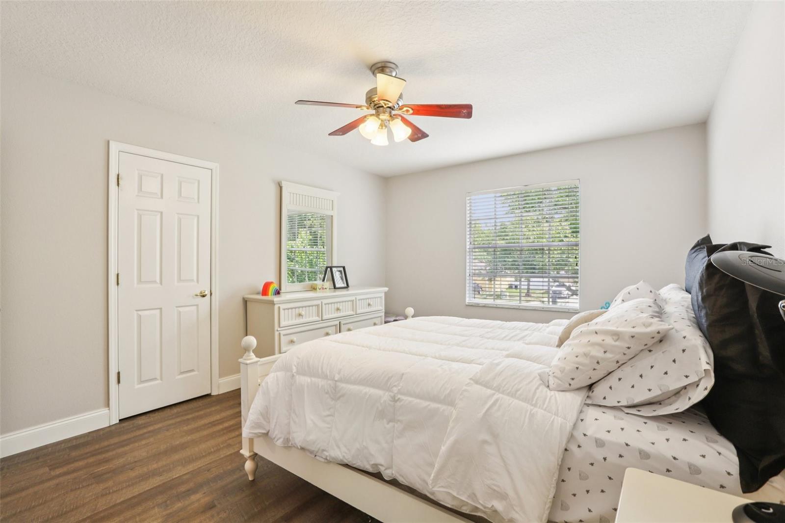 LAKE LETA TRACE - Residential