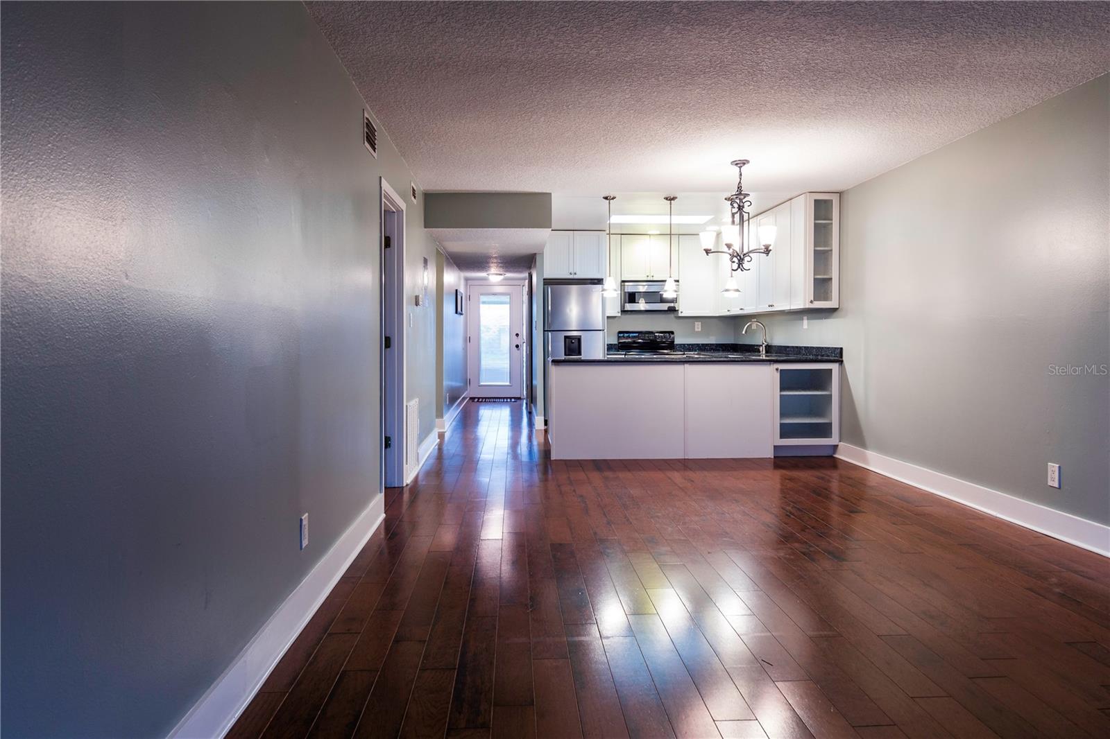 RAMBLEWOOD CONDO - Residential Lease