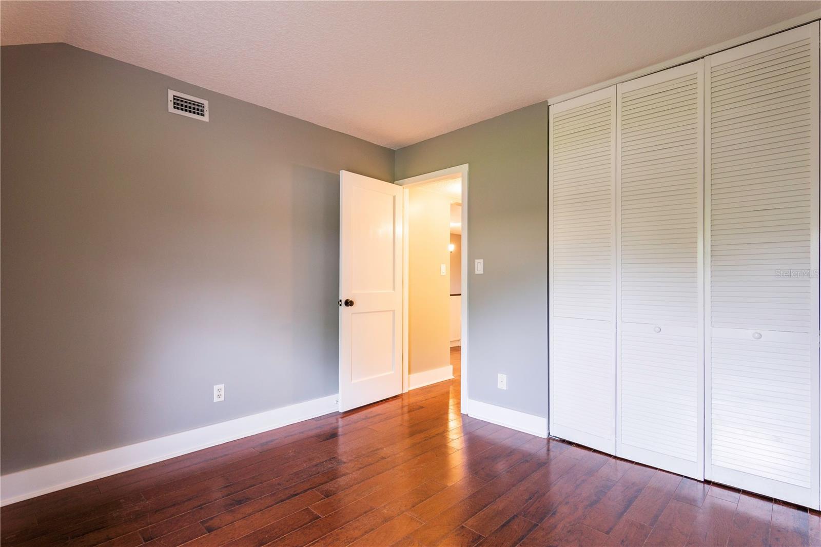 RAMBLEWOOD CONDO - Residential Lease