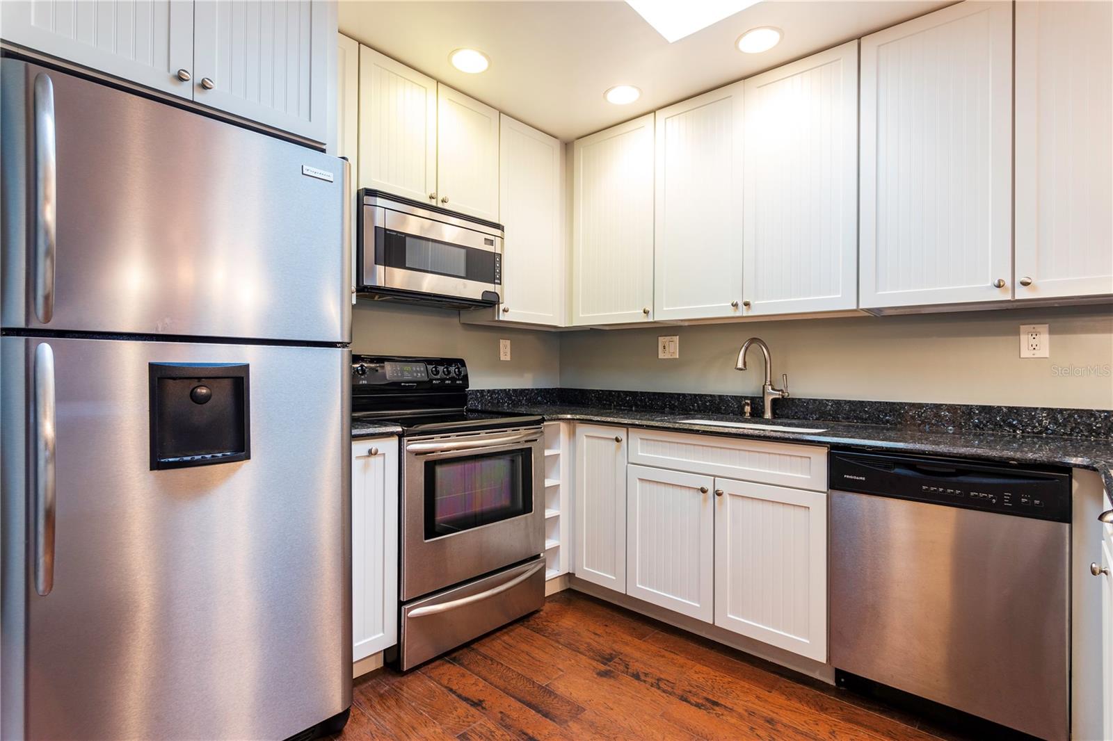 RAMBLEWOOD CONDO - Residential Lease