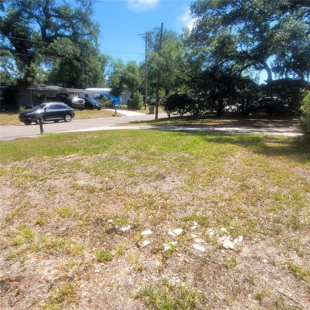 Photo of 7503 Coral Vine Lane, Tampa, FL 33619 (MLS # TB8504537)