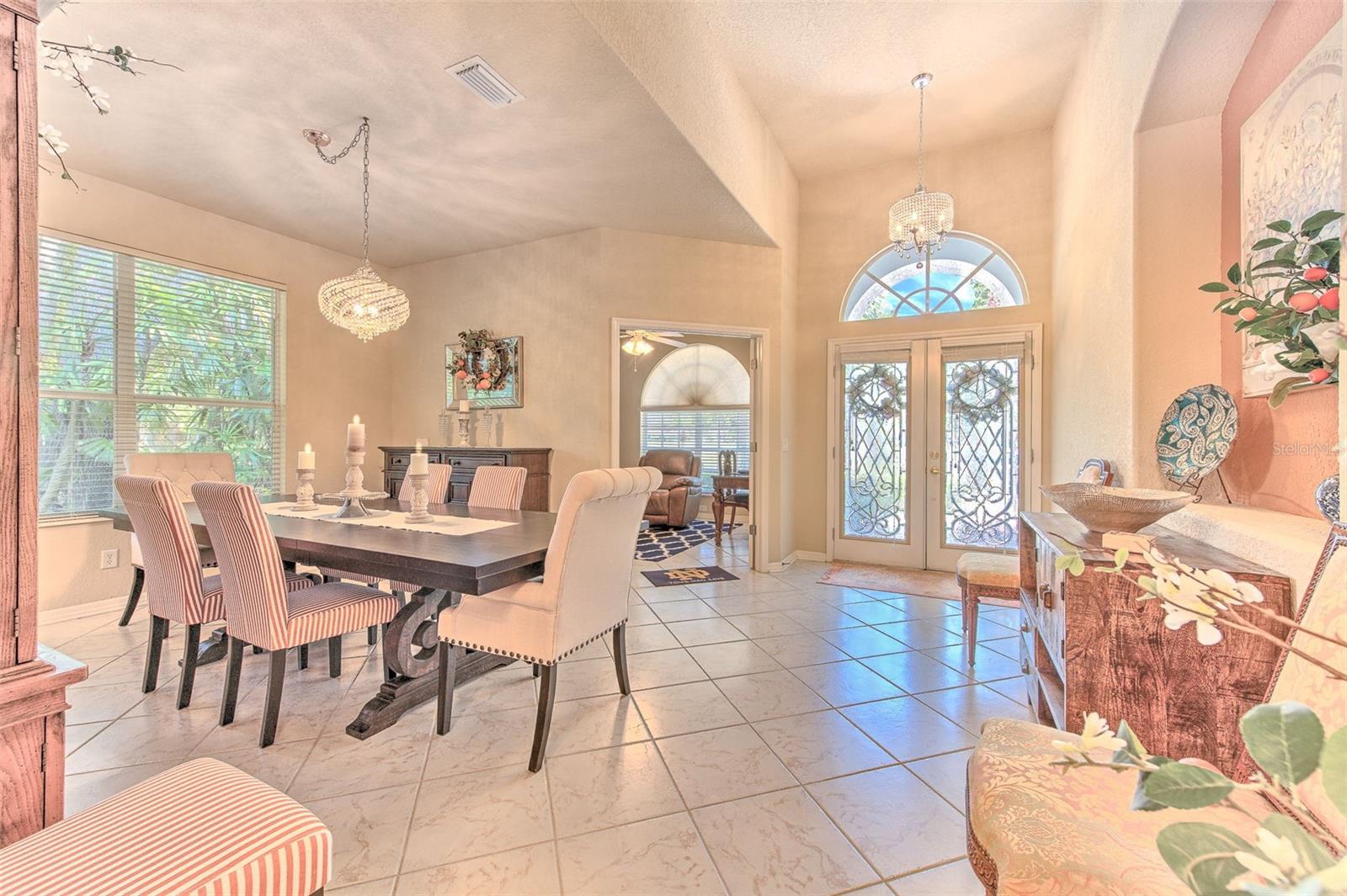 RIVER HILLS COUNTRY CLUB PARCE - Residential