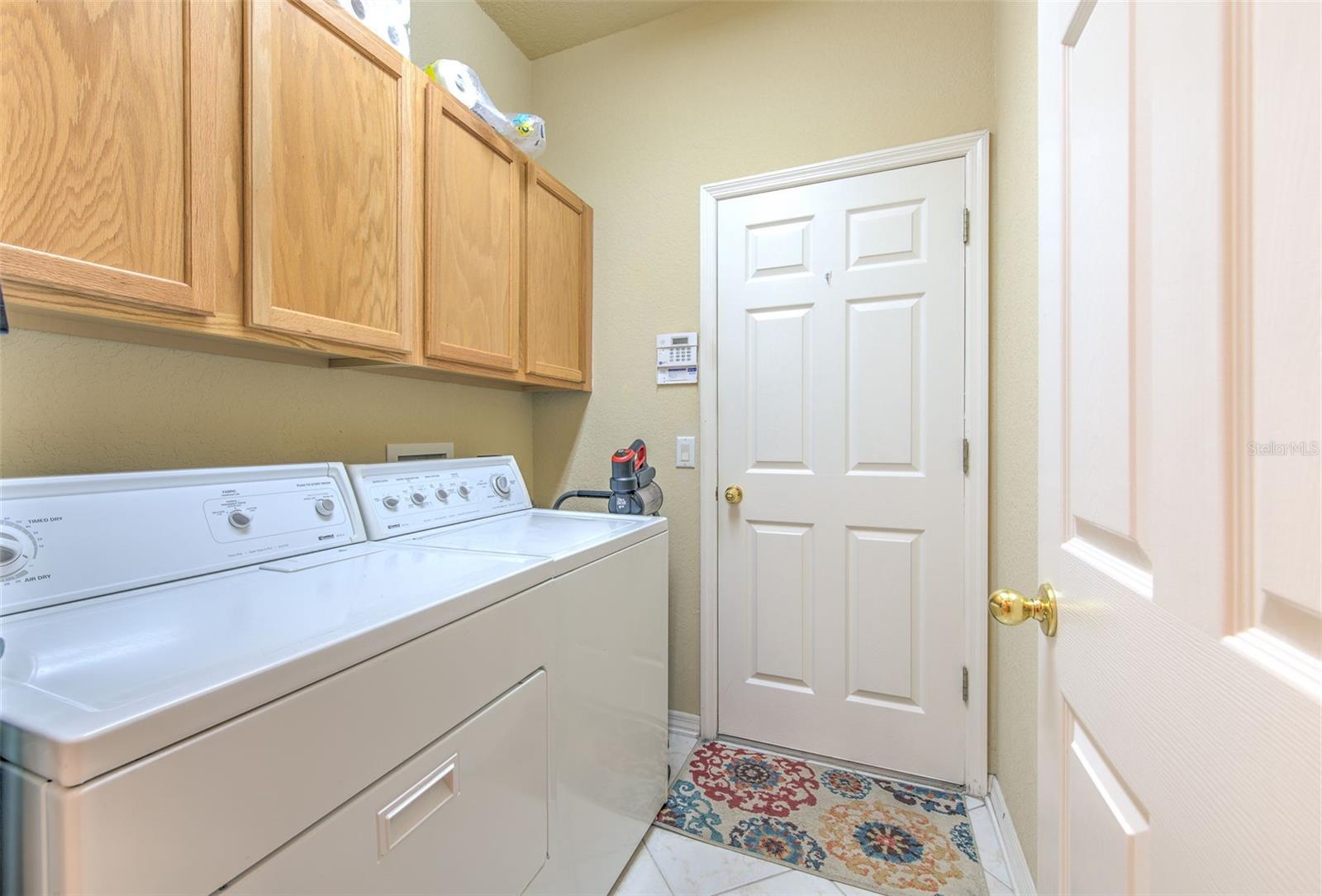 RIVER HILLS COUNTRY CLUB PARCE - Residential