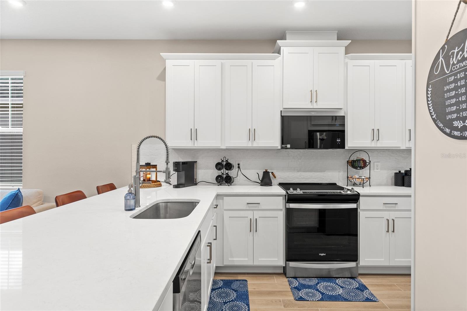 HICKORY GROVE - Residential