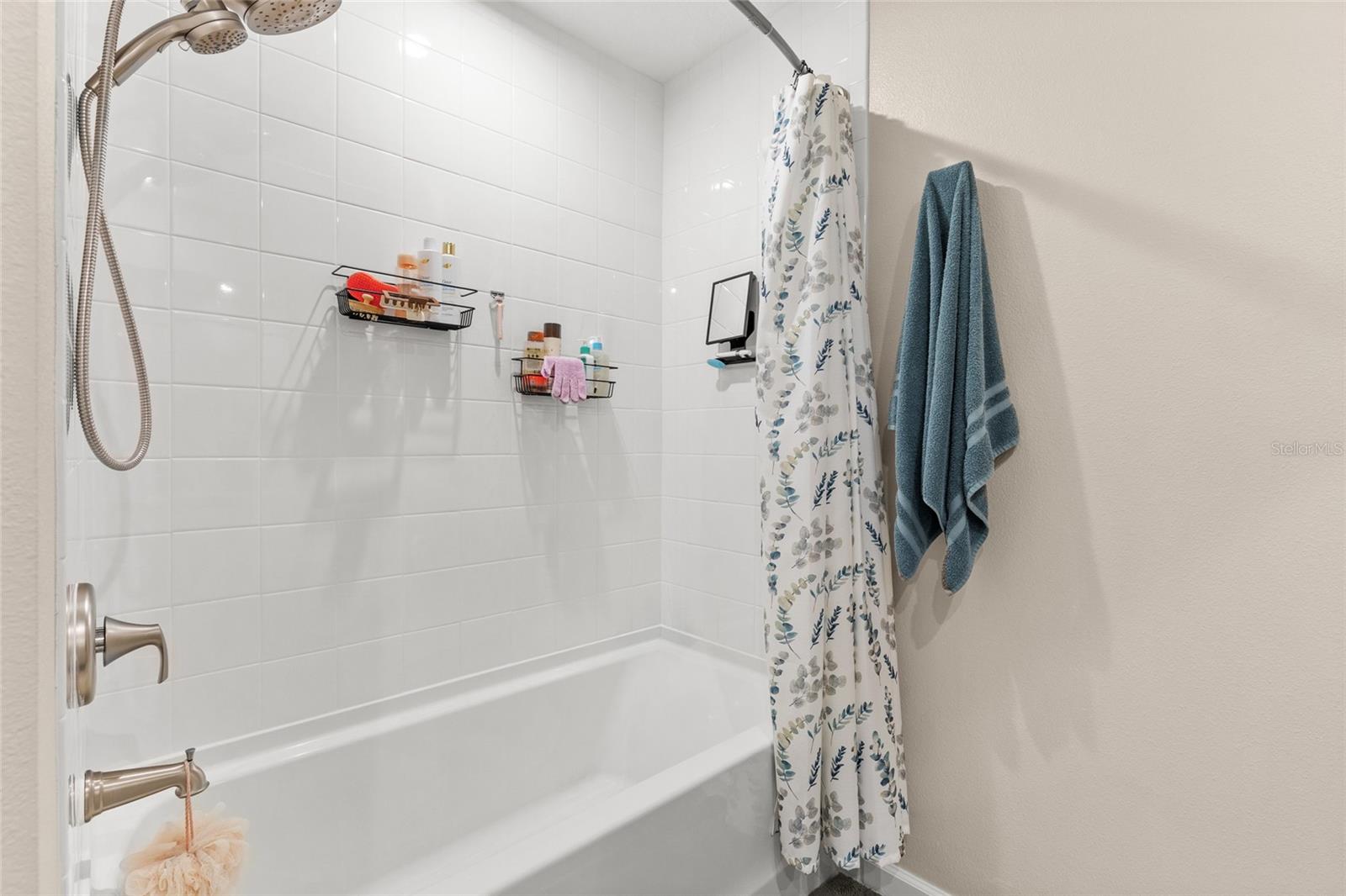 HICKORY GROVE - Residential