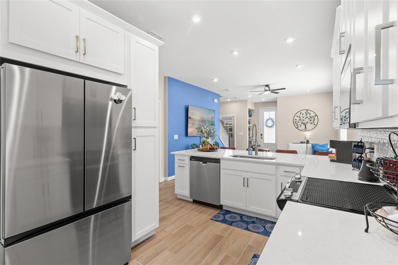 HICKORY GROVE - Residential