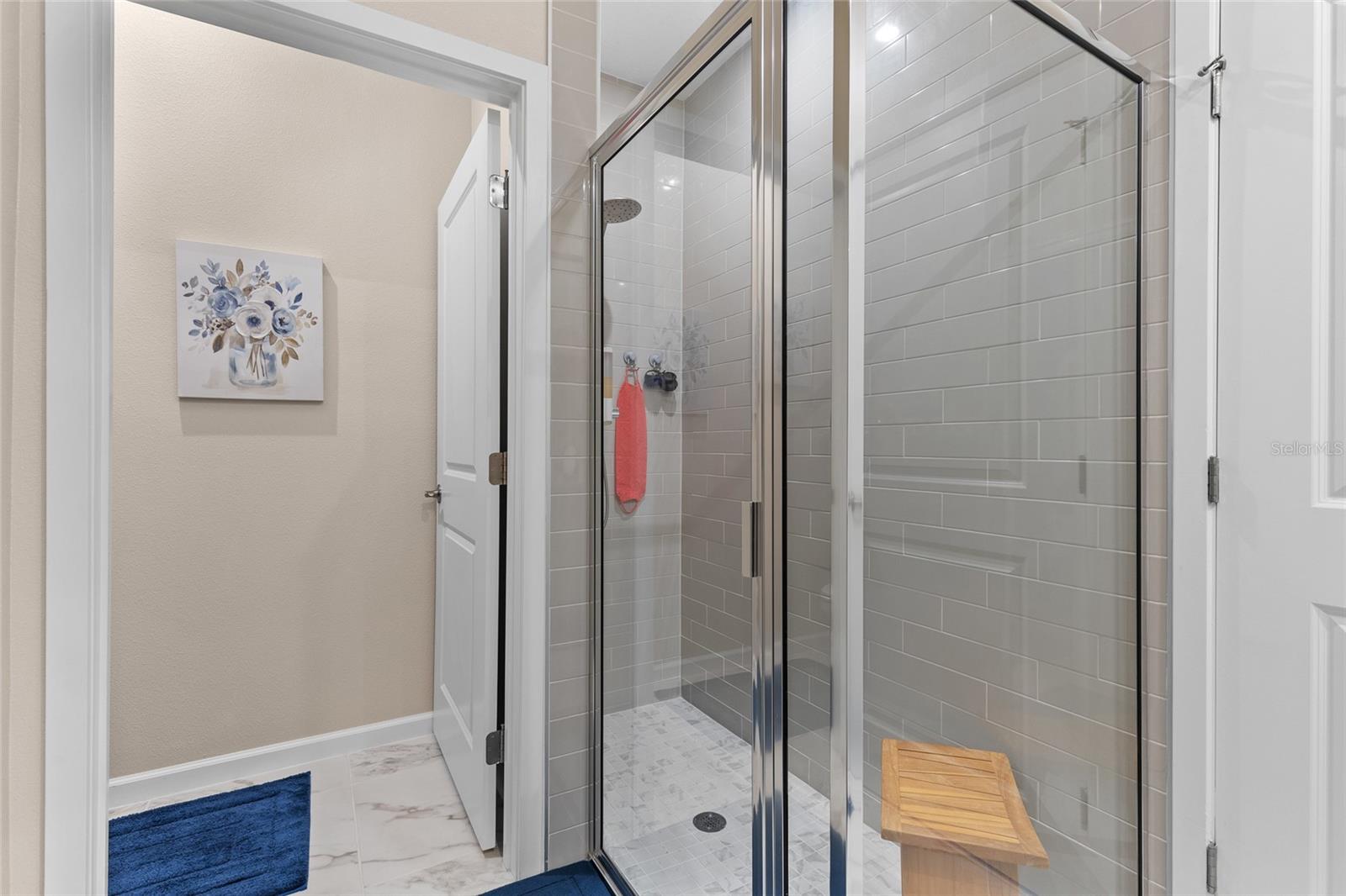 HICKORY GROVE - Residential