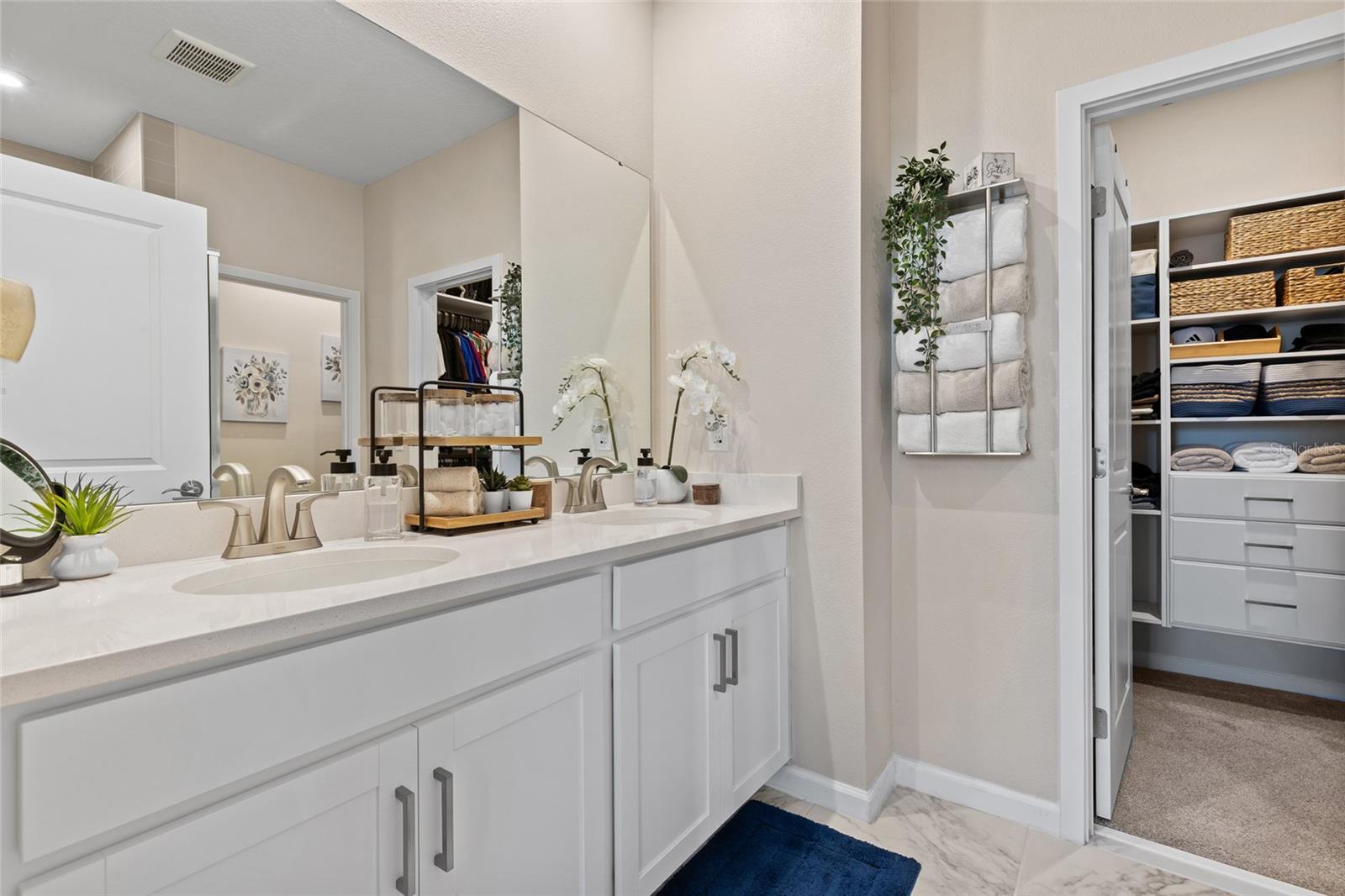 HICKORY GROVE - Residential