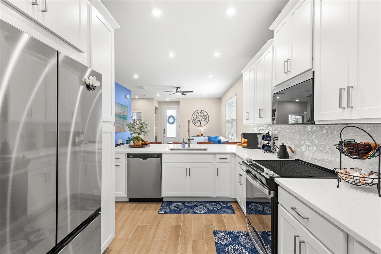 HICKORY GROVE - Residential