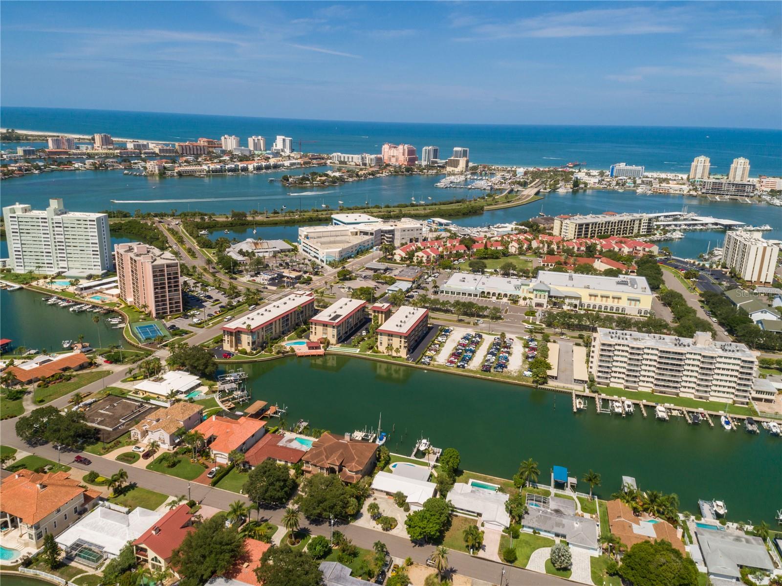 ISLANDER THE CONDO - Residential Lease